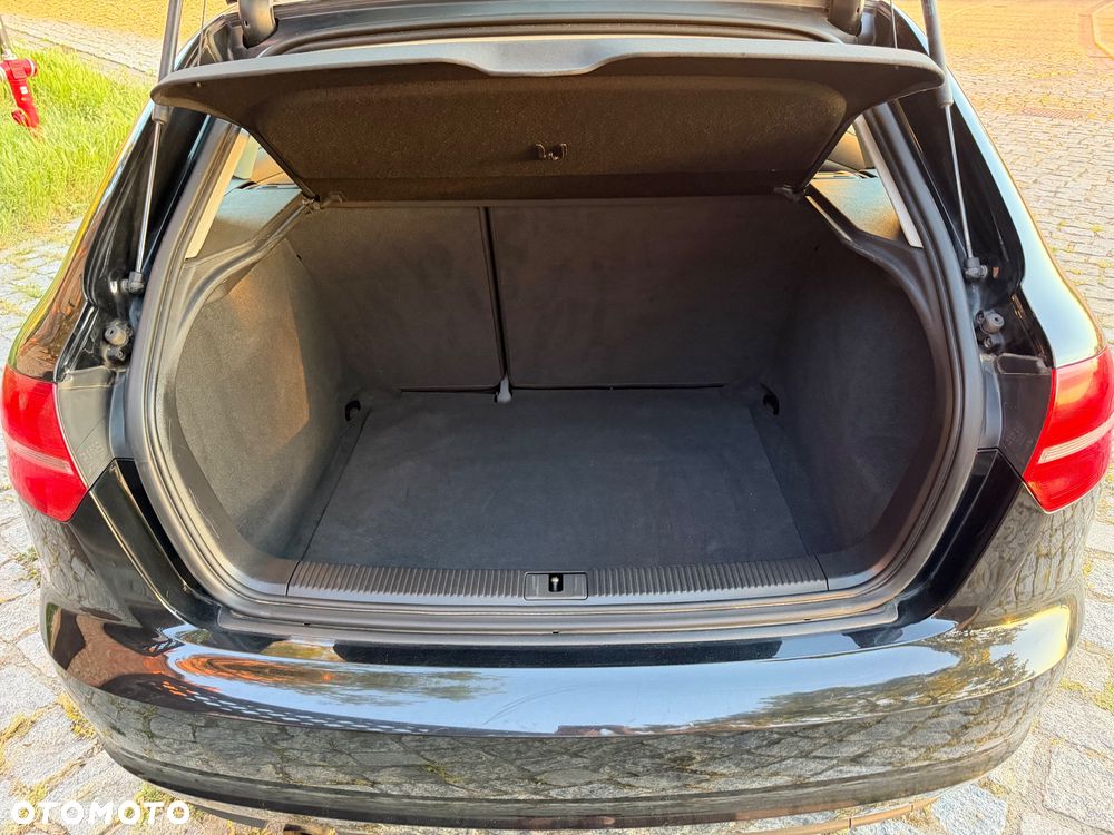 Audi A3 Sportback 1.6 Attraction - 32