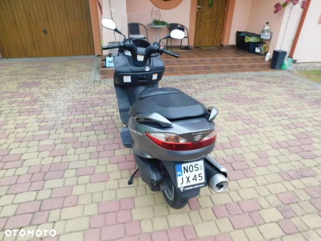 Suzuki Burgman - 5