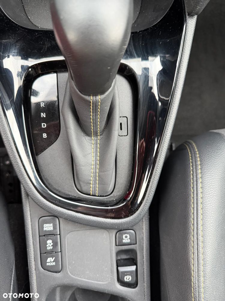 Toyota Yaris Cross Hybrid 1.5 Adventure - 19