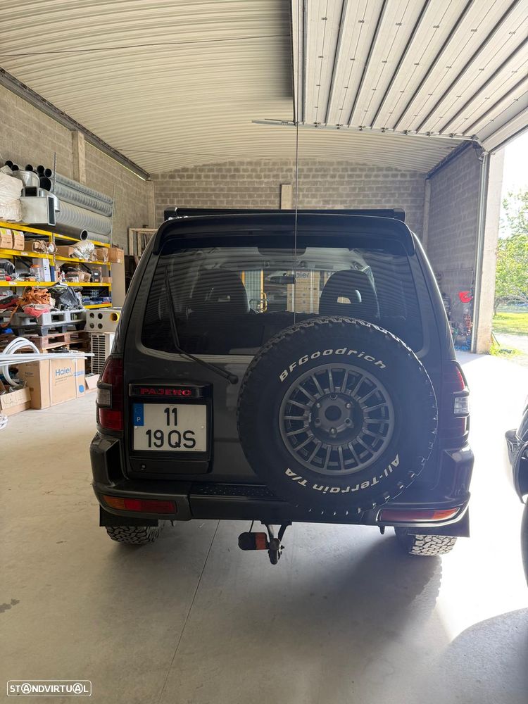 Mitsubishi Pajero 3.2 DI-D GLS - 4