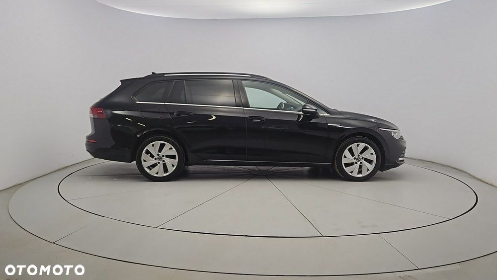 Volkswagen Golf - 6