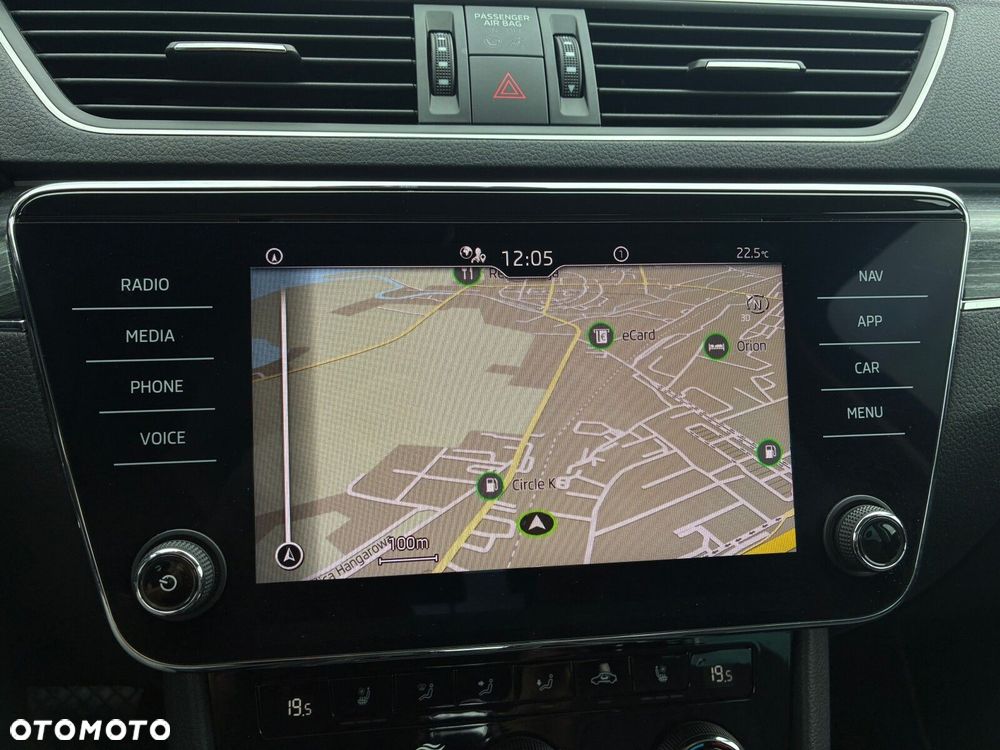 Skoda Superb 2.0 TDI SCR Style DSG - 17