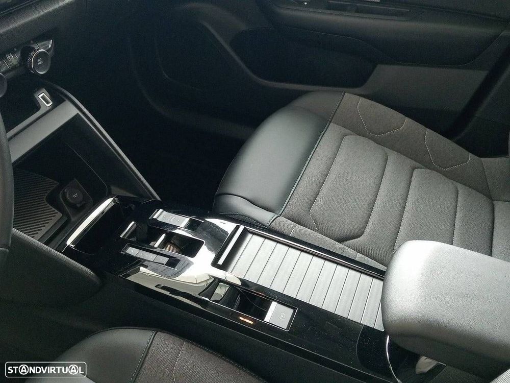 Citroën C4 X 1.2 PureTech Plus EAT8 - 15