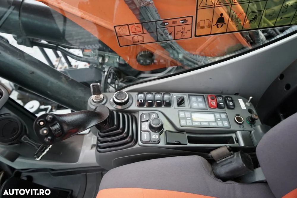 Doosan DX 140W / EXCAVATOR PE ROȚI / JOYSTICK / POWERTILT SWIVEL / 2019 / - 25