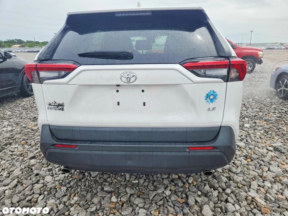 Toyota RAV4 - 5