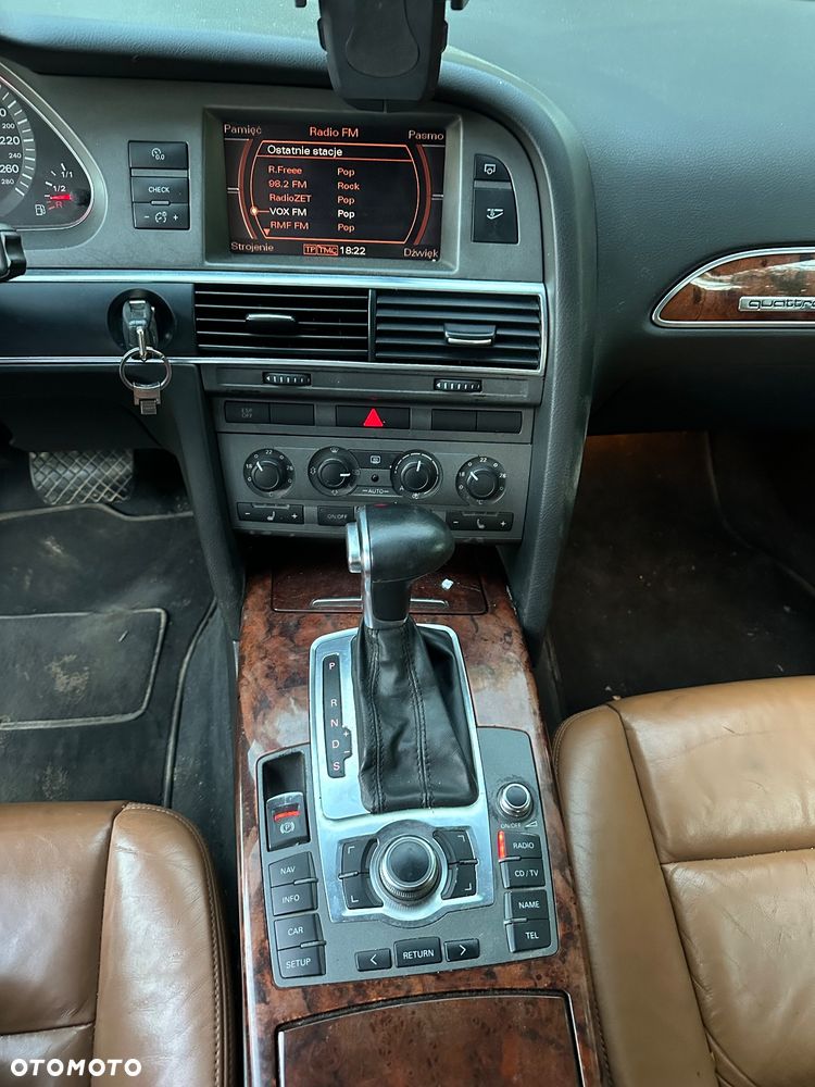 Audi A6 - 6