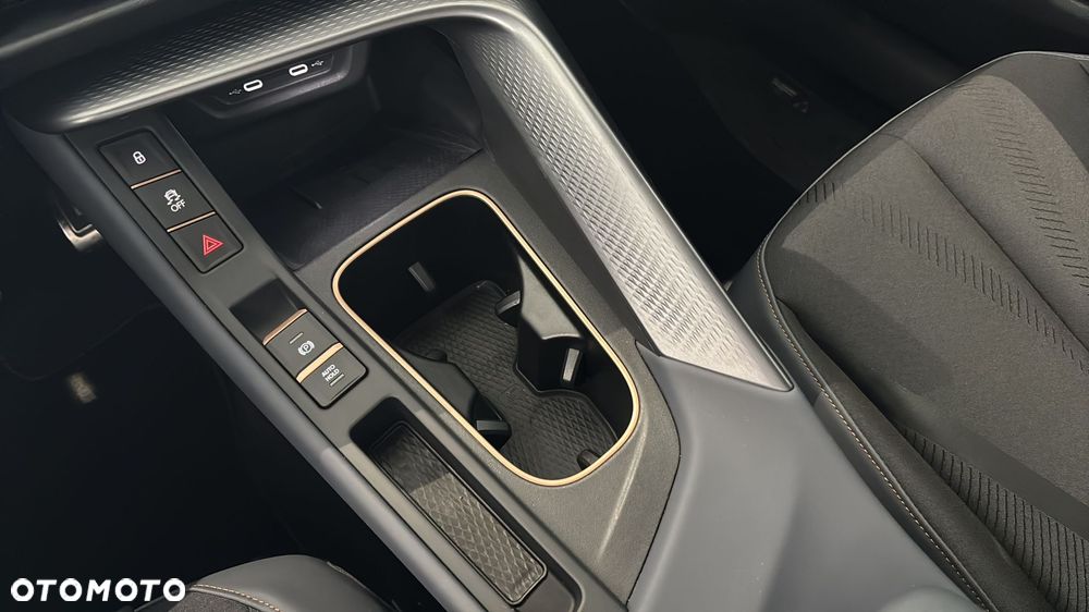 Cupra Terramar 1.5 eTSI mHEV DSG - 16