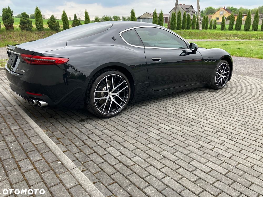 Maserati GranTurismo Modena - 4