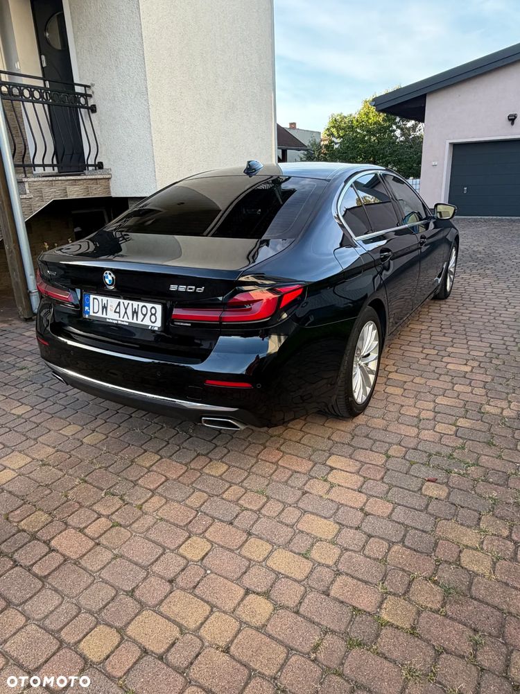 BMW Seria 5 2022 photo 3