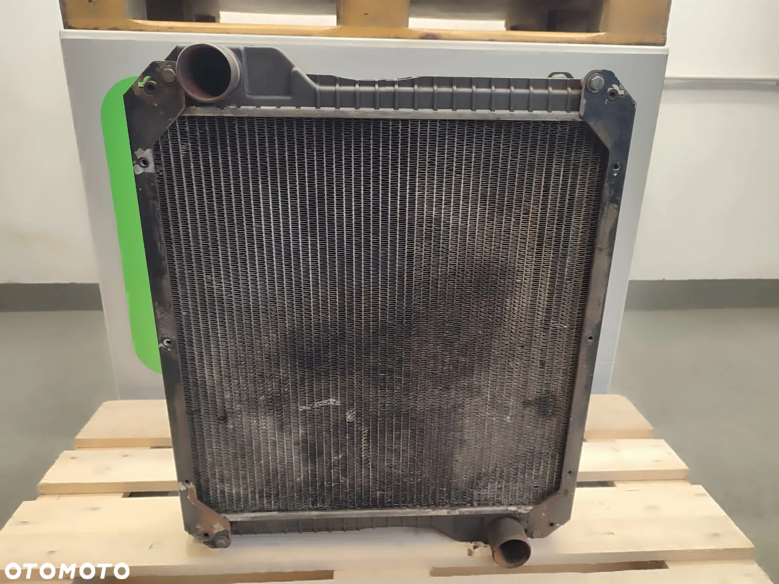 Chłodnica wody PA66GF30 CAT TH 330 - 5