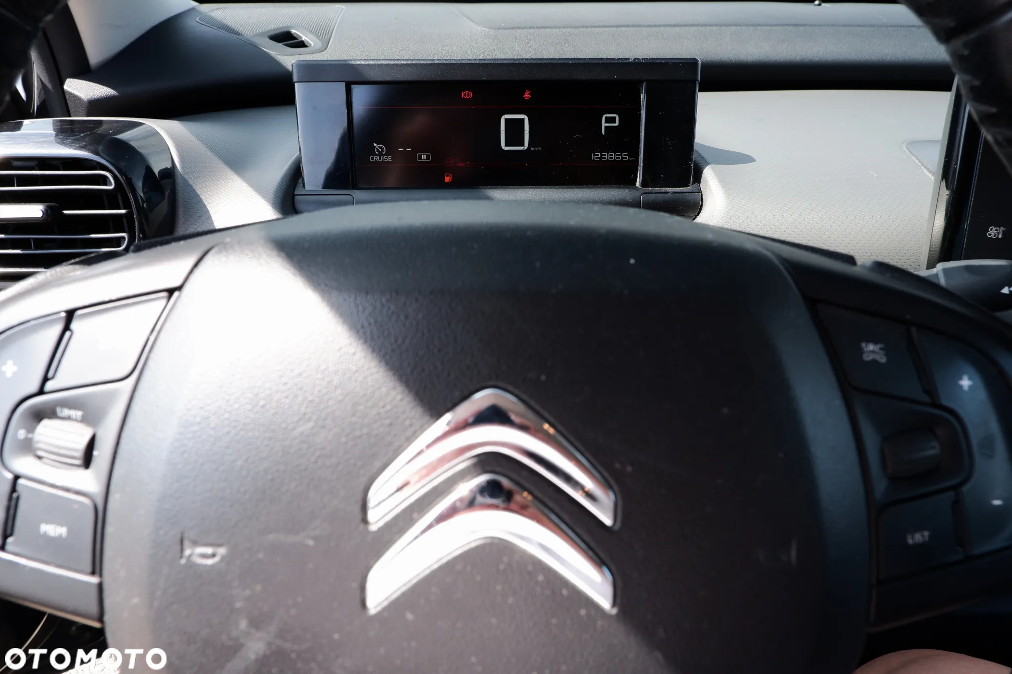 Citroën C4 Cactus Pure Tech 110 Stop&Start EAT6 Selection - 18