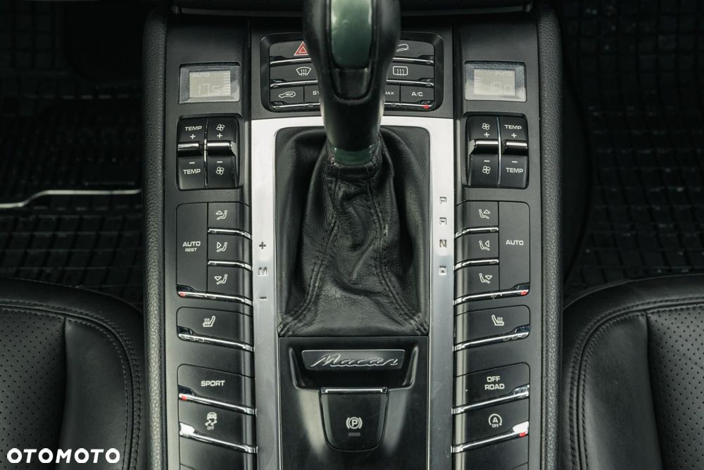 Porsche Macan - 18