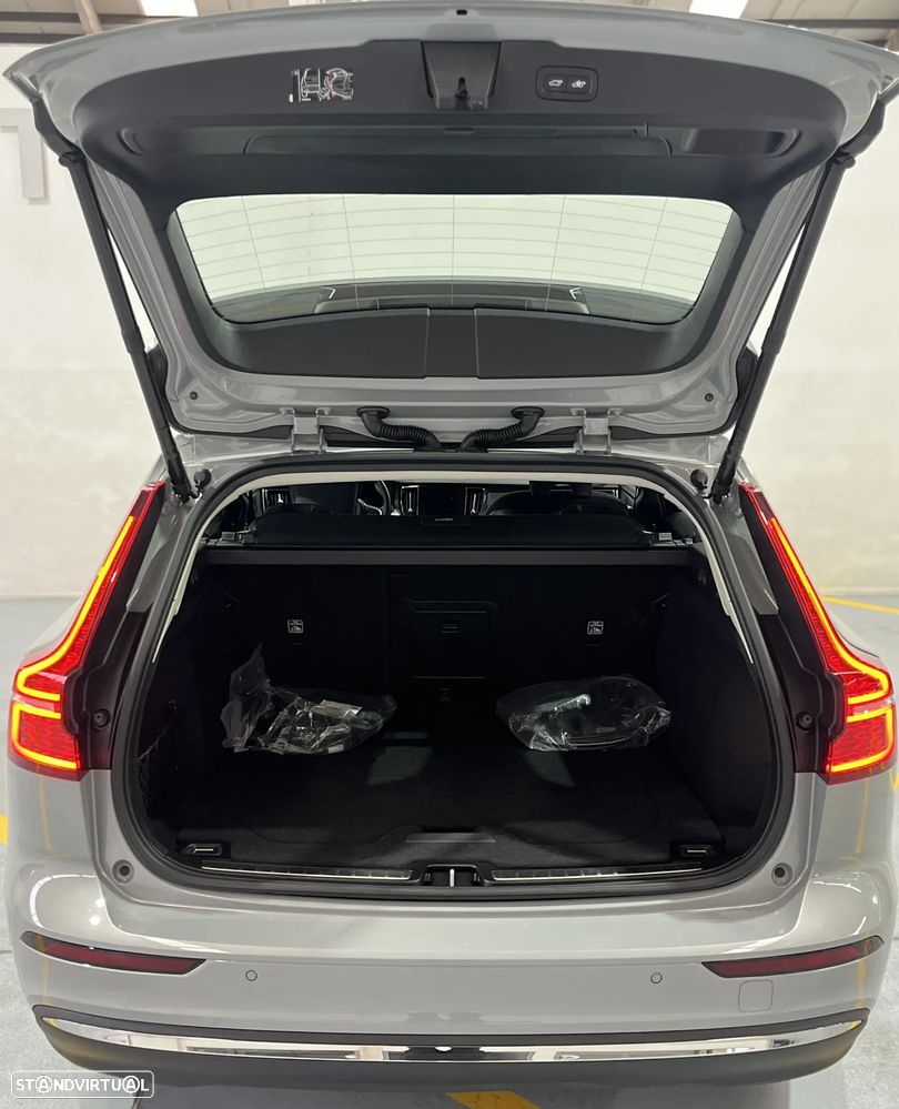 Volvo V60 2.0 T6 AWD TE Core - 13