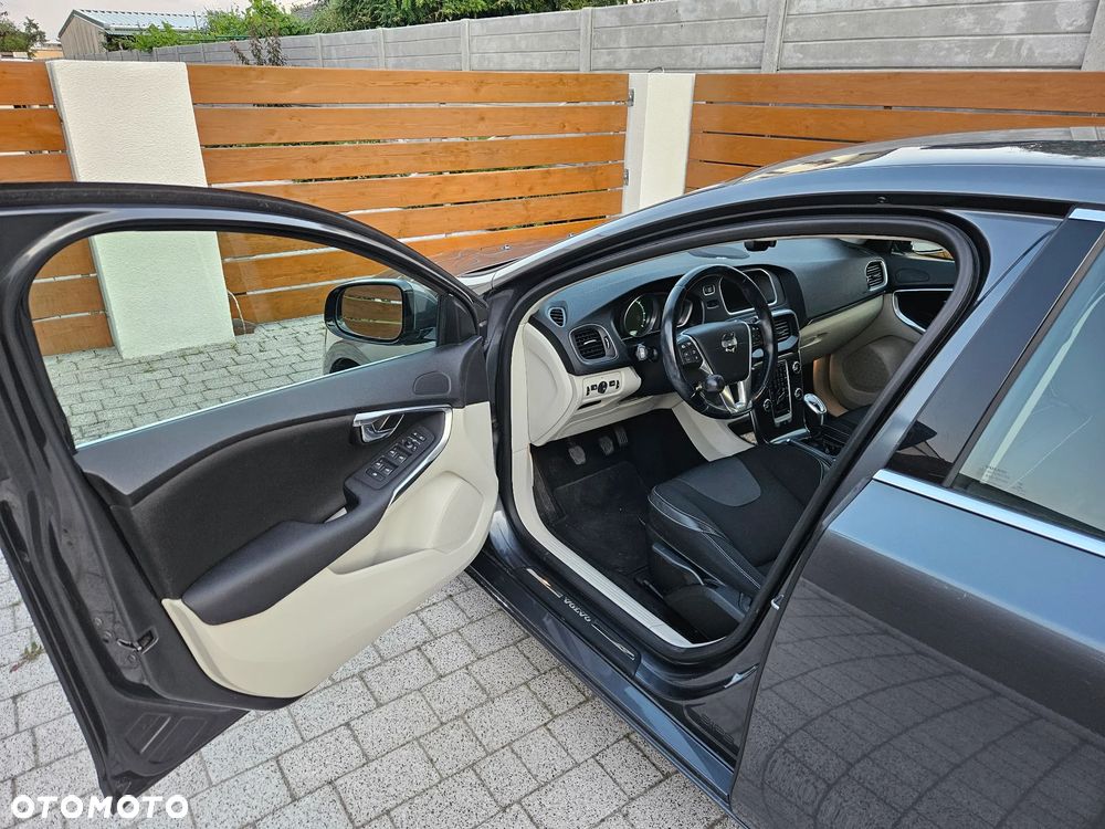 Volvo V40 D2 - 7