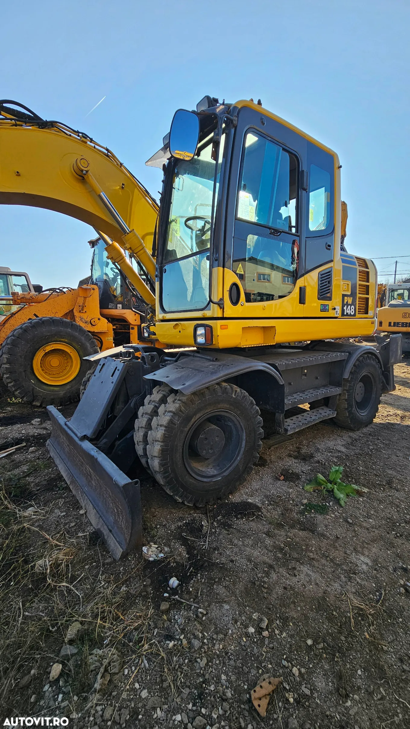 Komatsu PW 148 Excavator pe roți - 9