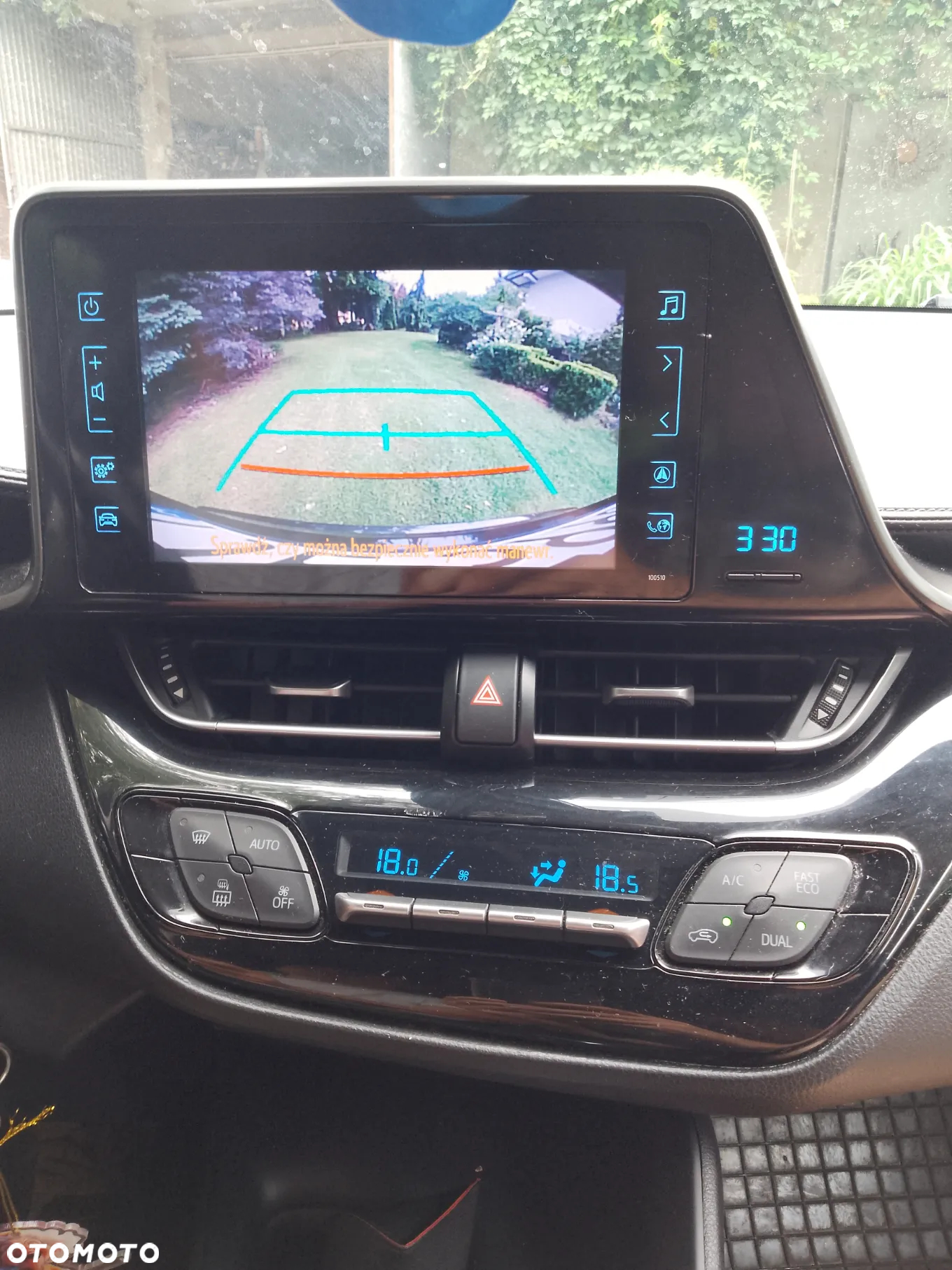 Toyota C-HR 1.2 T Dynamic CVT 4x4 - 10
