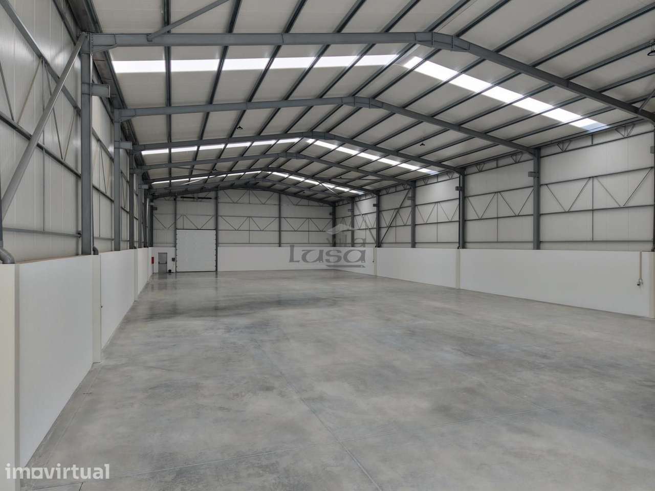 Armazém Industrial Novo em Arrifana  Santa Maria da Feira | Constru... - Grande imagem: 5/27