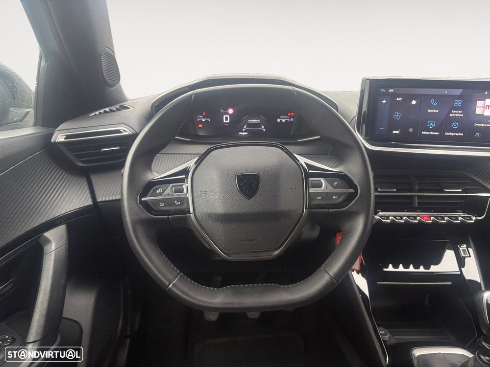 Peugeot 2008 1.2 PureTech Allure - 12