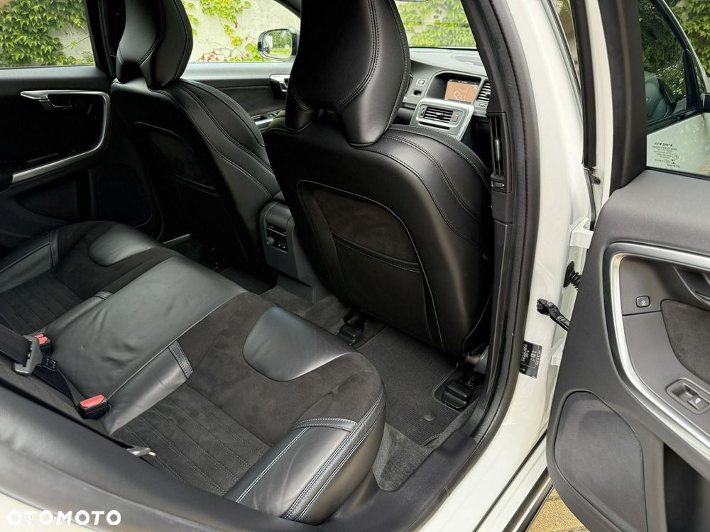 Volvo V60 T6 AWD Polestar - 11
