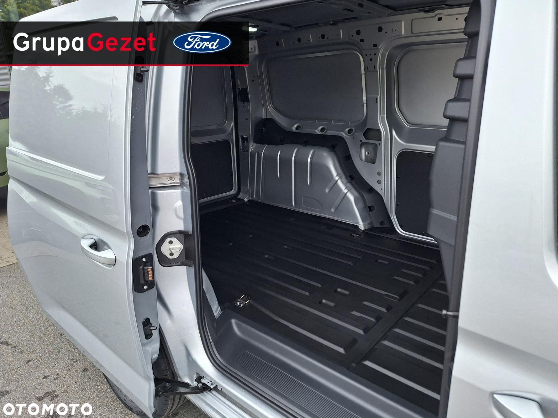 Ford Transit Connect - 14