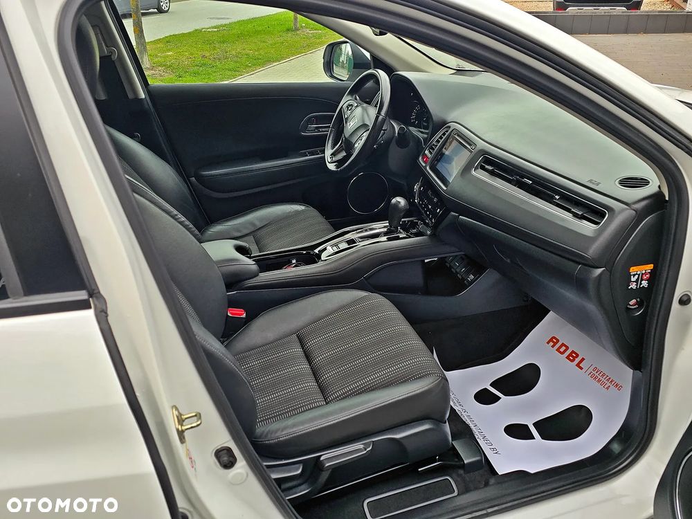 Honda HR-V 1.5 i-VTEC CVT Executive - 20