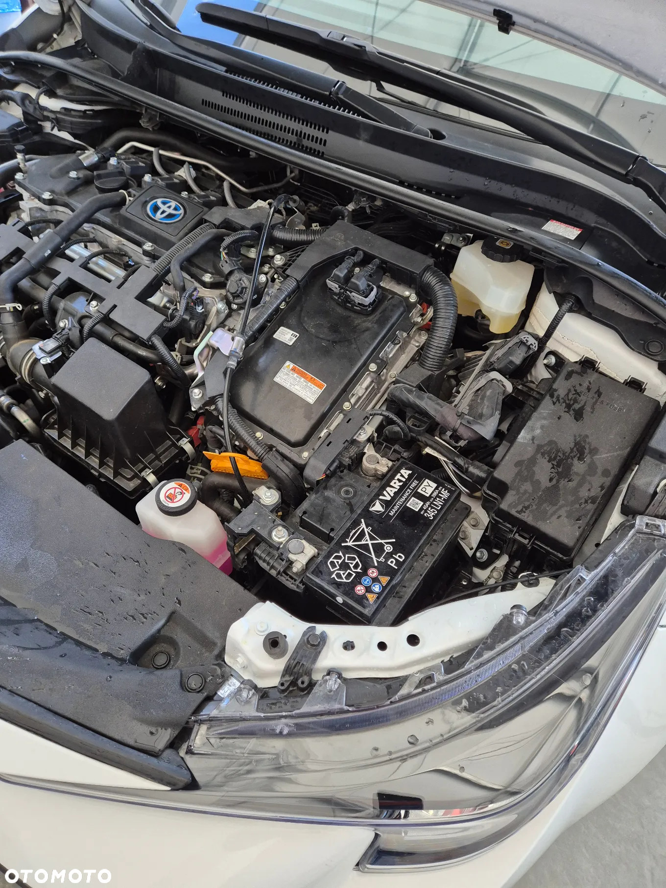 Toyota Corolla ver-1-8-hybrid-style - 20