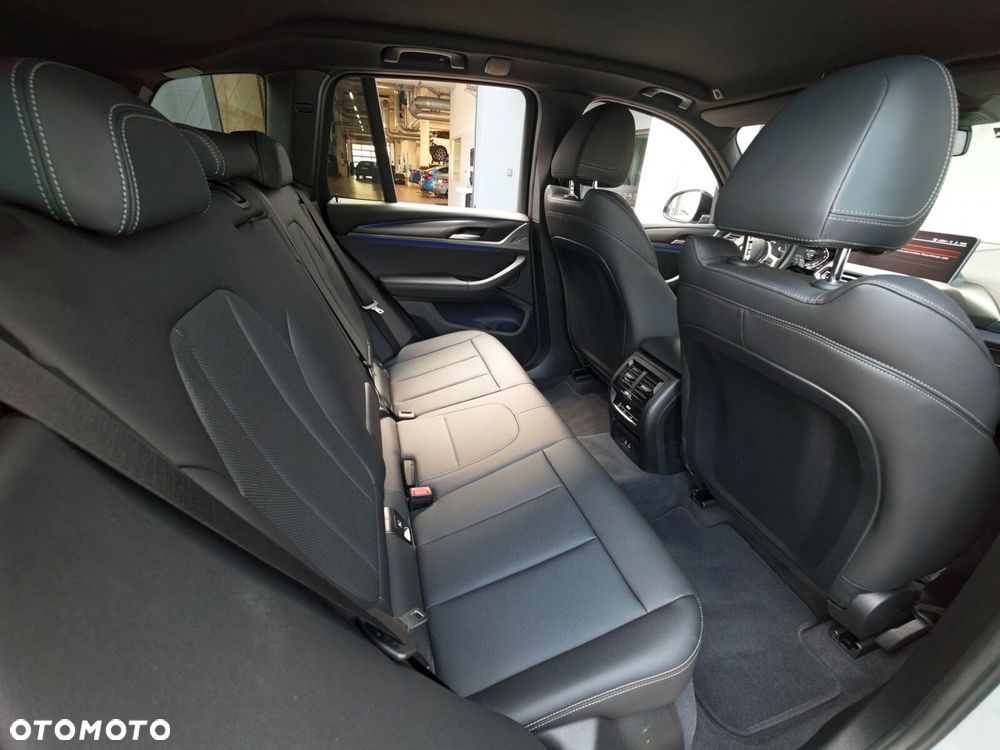 BMW X3 - 13