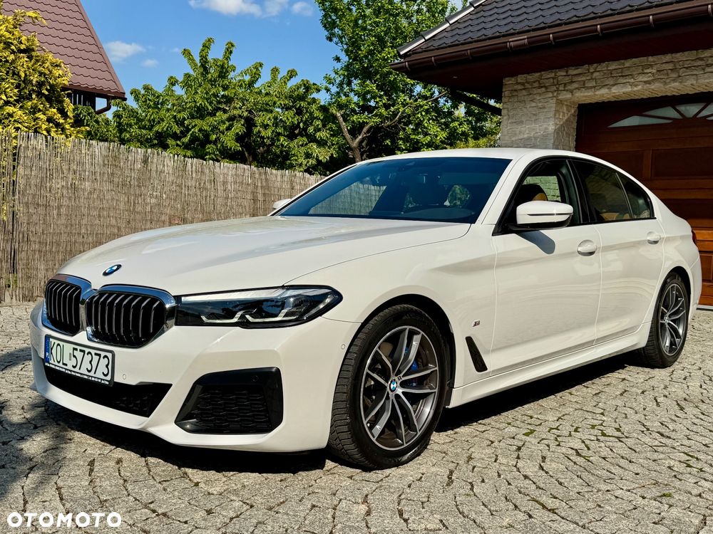 BMW Seria 5 520d M Sport - 3