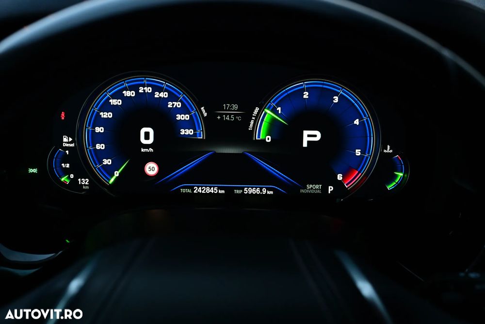 BMW Seria 5 - 28