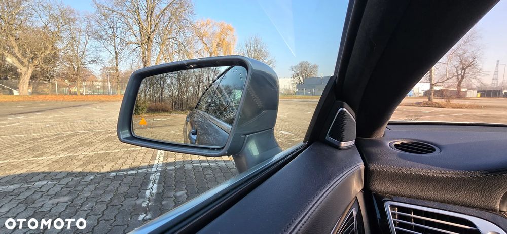 Mercedes-Benz CLS 500 4-Matic BlueEff - 17