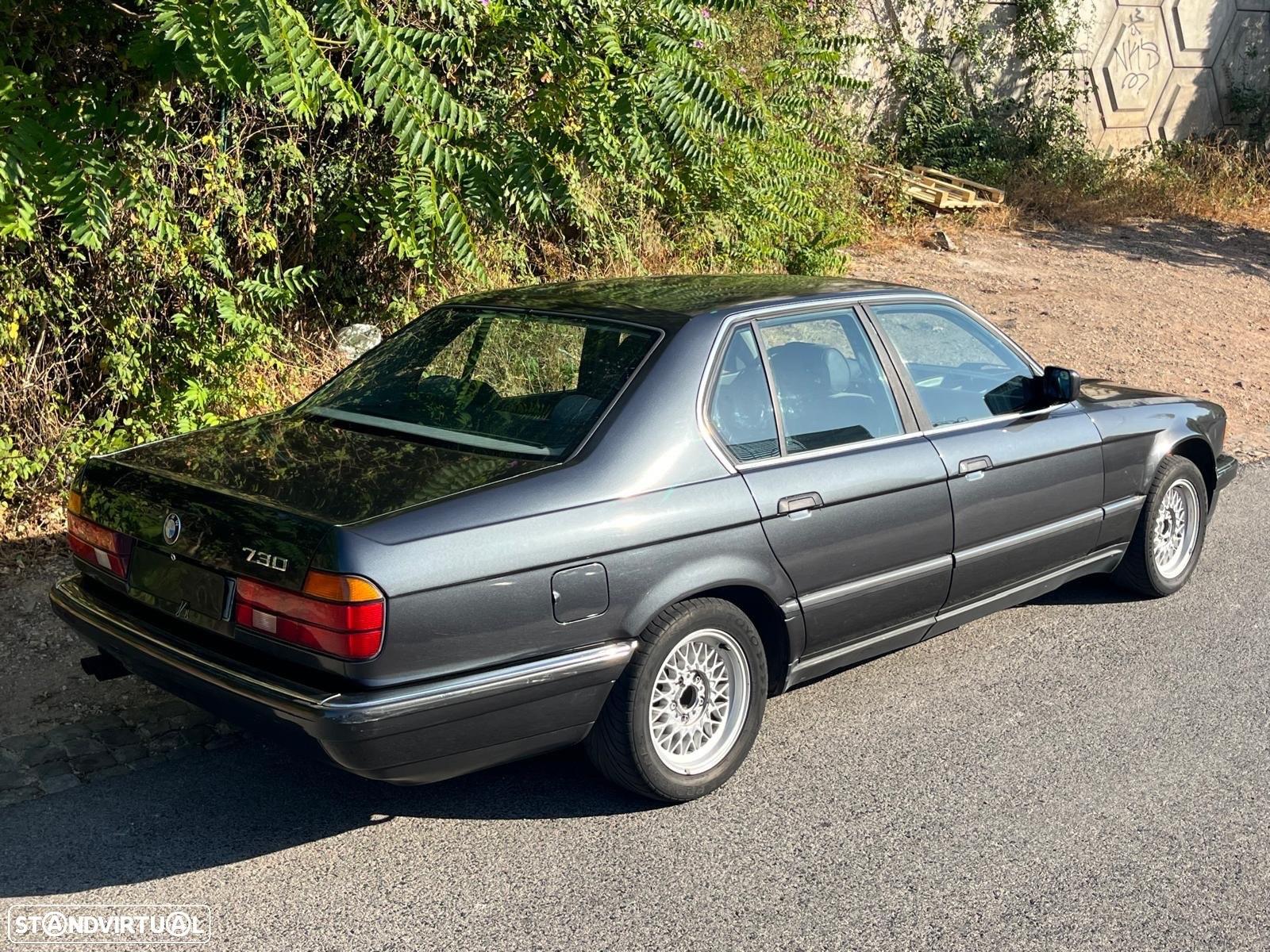 BMW 730 i - 23