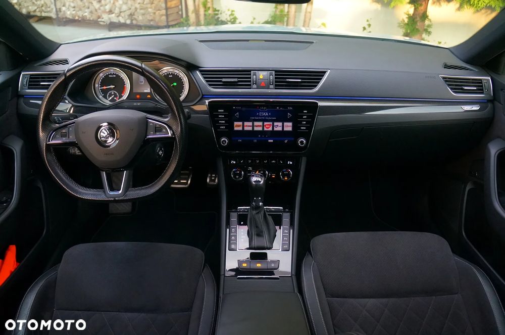 Skoda Superb 2.0 TDI 4x4 DSG SportLine - 22