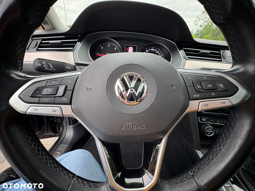Volkswagen Passat 2.0 TDI Elegance DSG - 15