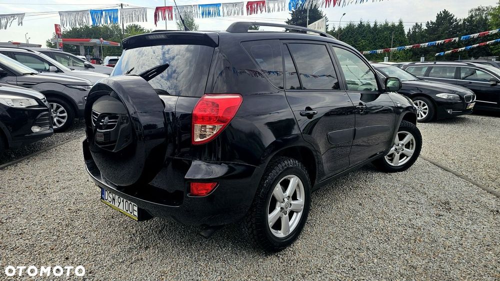 Toyota RAV4 - 7