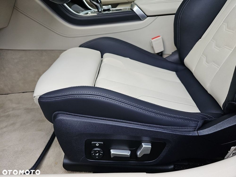 BMW Seria 8 - 25