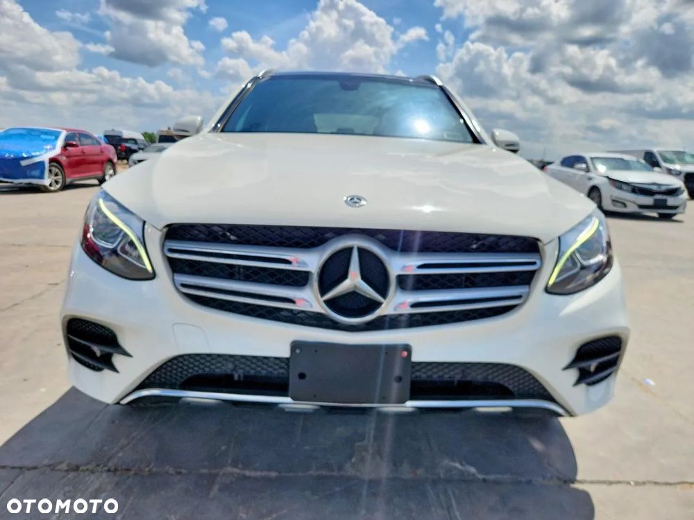 Mercedes-Benz GLC 300 4Matic 9G-TRONIC - 5