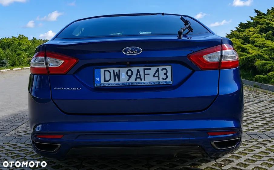 Ford Mondeo 2.0 EcoBoost Titanium - 4