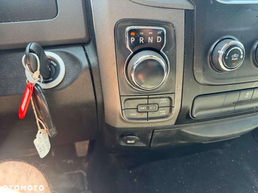 Dodge RAM 5.7 4x4 - 18