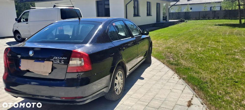 Skoda Octavia 2.0 TDI DPF Ambiente - 9
