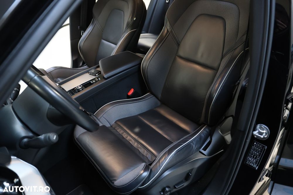 Volvo XC 60 B4 MHEV AWD R-Design - 35