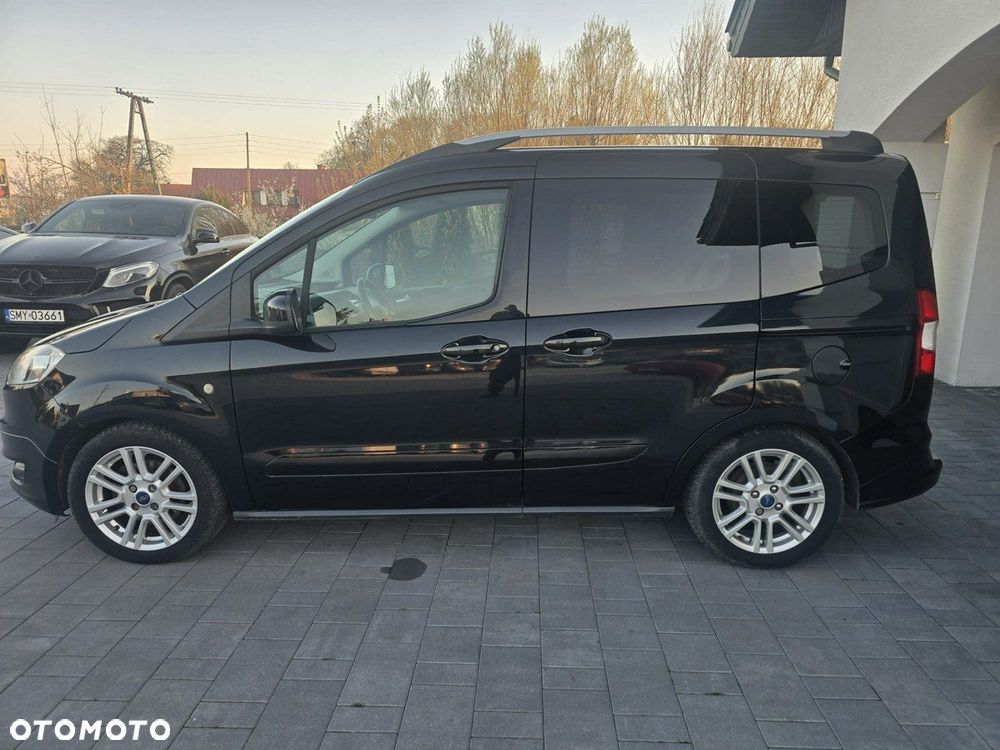 Ford Tourneo Courier - 4