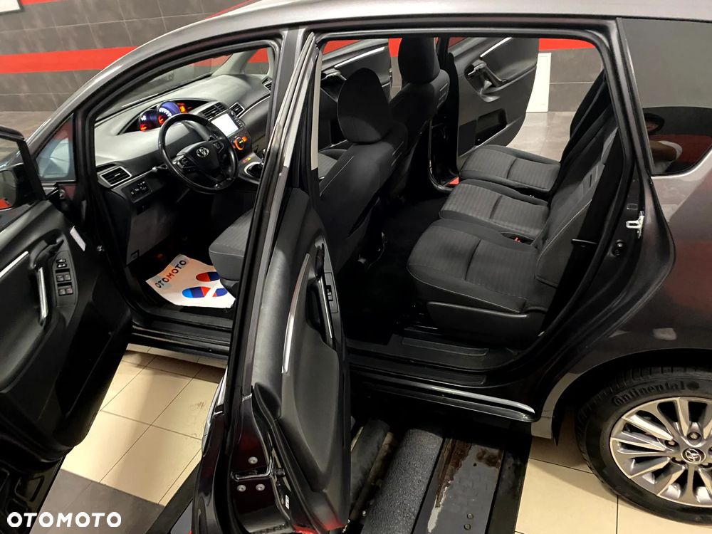 Toyota Verso 1.6 Active 7os - 15