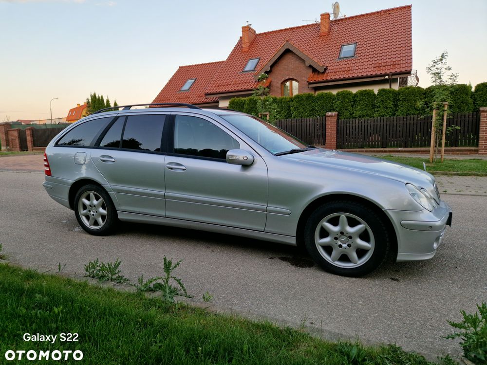 Mercedes-Benz Klasa C 200 CDI Automatik Avantgarde Sport Edition - 29