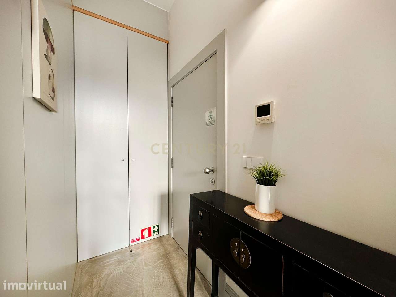 Apartamento T1 no Coração do Porto - Cedofeita para Arrendar - Grande imagem: 4/29