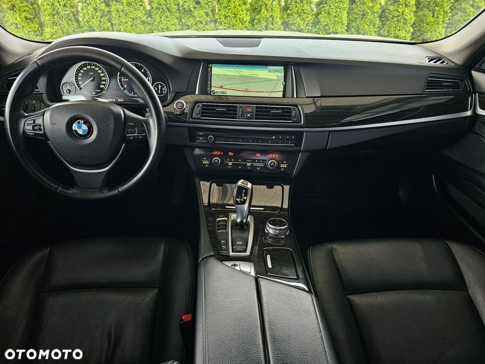 BMW Seria 5 520d xDrive Luxury Line - 23