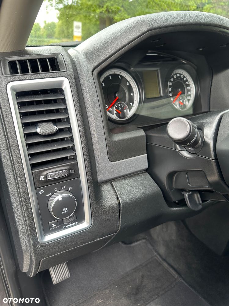 Dodge RAM - 19