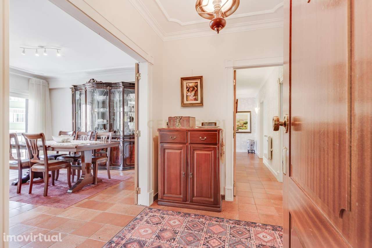 Apartamento T4 no Centro de Alverca do Ribatejo - Grande imagem: 4/17