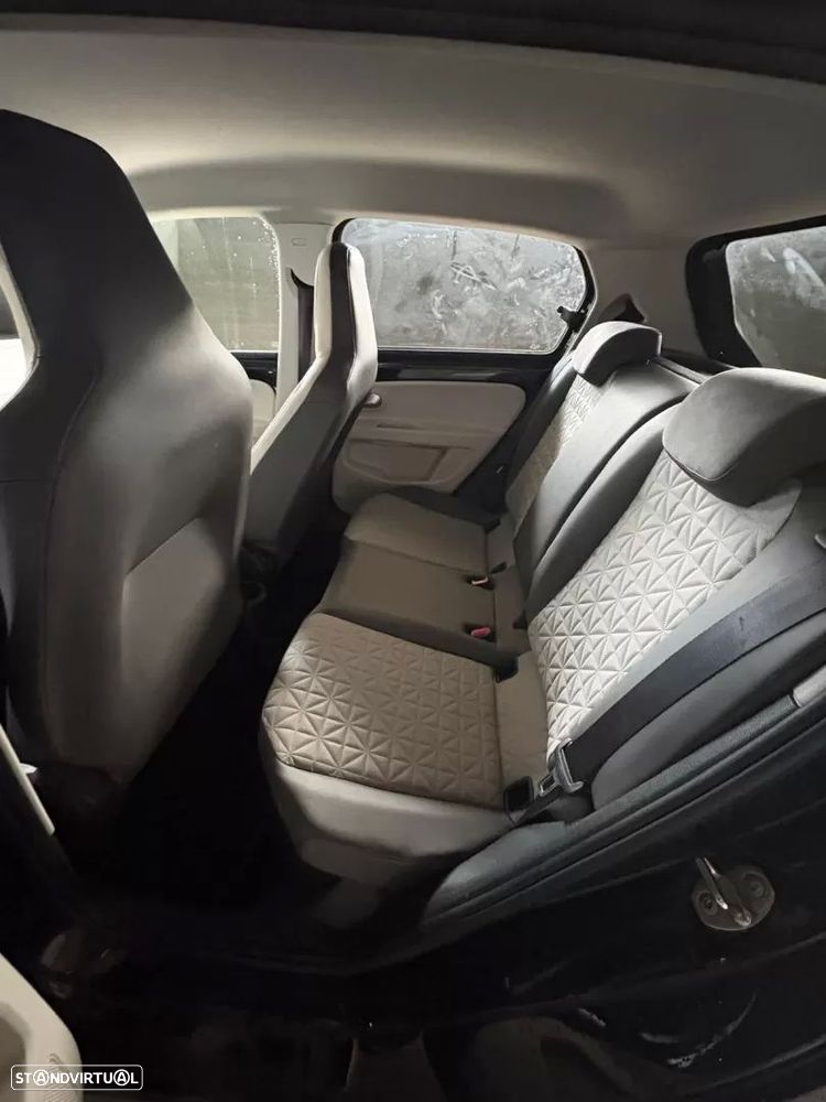 VW Up! 1.0 Move Beats - 8