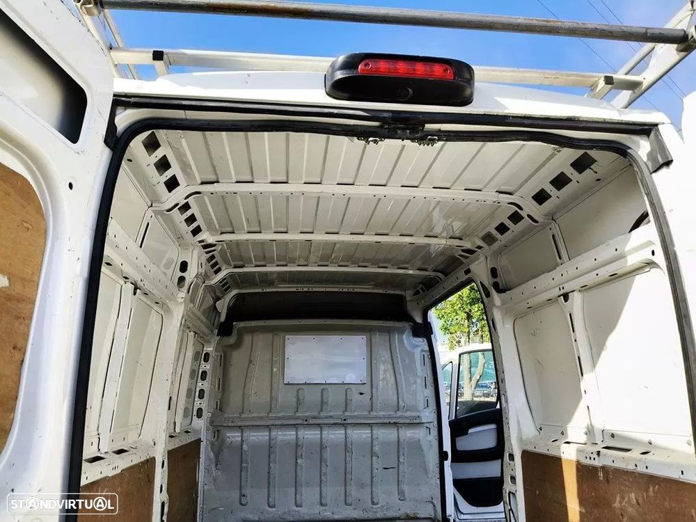 Peugeot Boxer L2H2 335 2.0 Bluehdi - 18