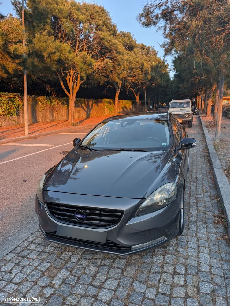 Volvo V40 D2 - 1